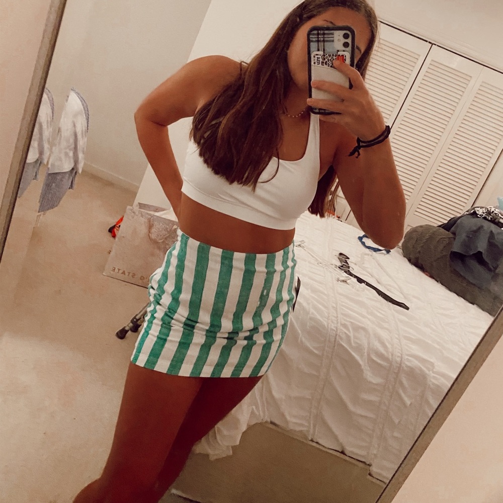 high waisted green/white mini skirt!!!